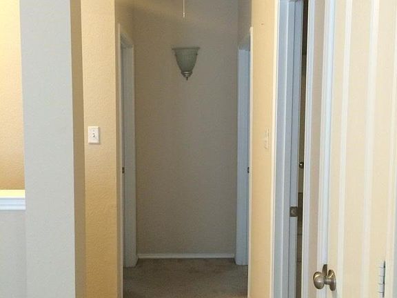 5th image of 316 Roundrock Ln
