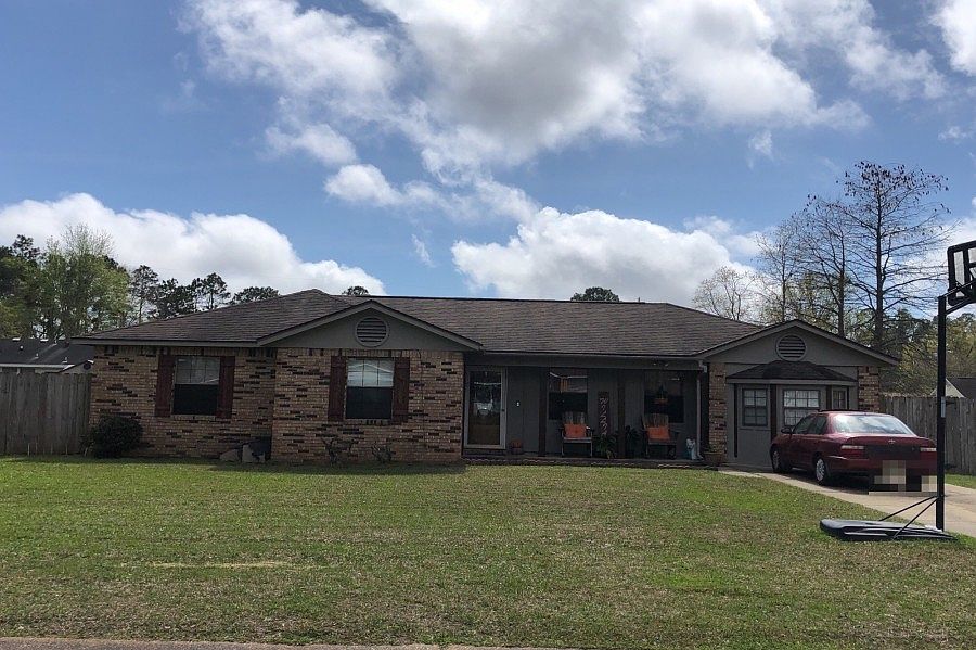 1st image of 125 Faust Dr