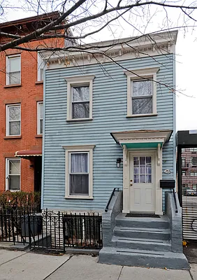 Sold by Brown Harris Stevens | media 26