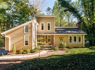 5821 Remington Dr, Winston Salem, NC 27104