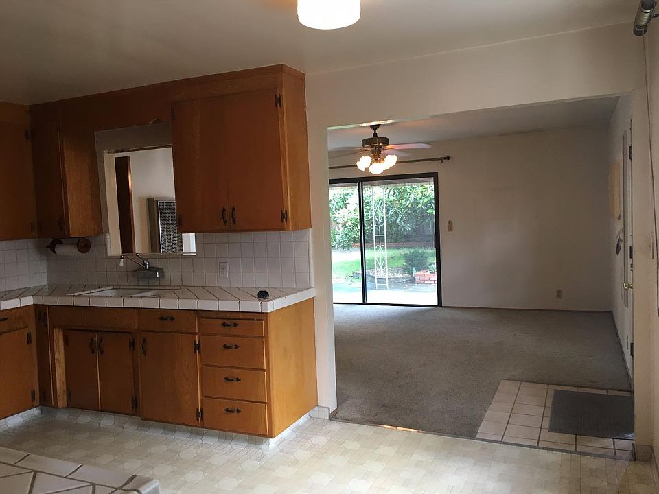 2nd image of 172 N Cragmont Ave