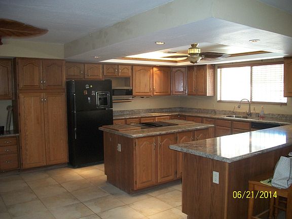 5th image of 10803 N 37th Dr