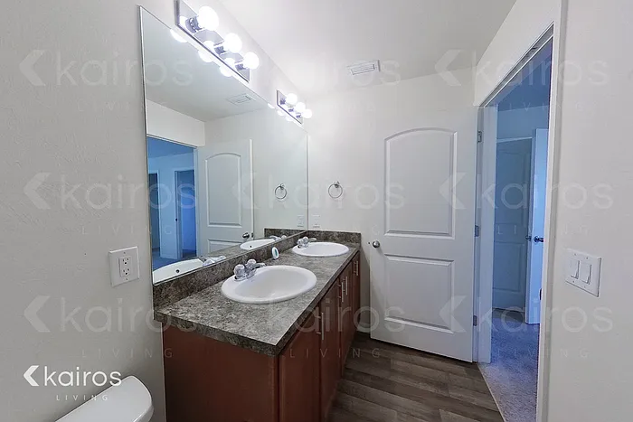 305 NE 23rd Terrace Cpe — Photo 14