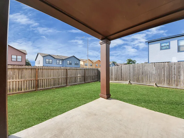 4327 Oak Ridge Dr #A — Photo 16