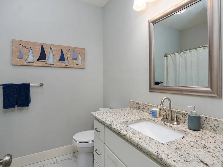 129 N Glengary Dr — Photo 13