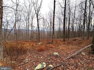 Dove Dr, Paw Paw, WV 25434