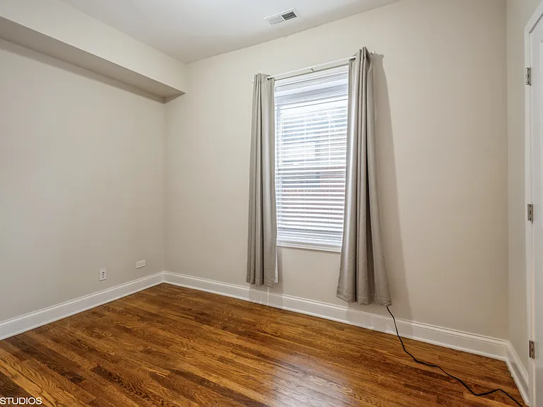 2417 N Ridgeway Ave #1 — Photo 11