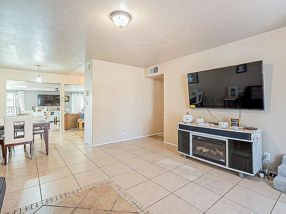 4th image of 7534 N 35th Ave