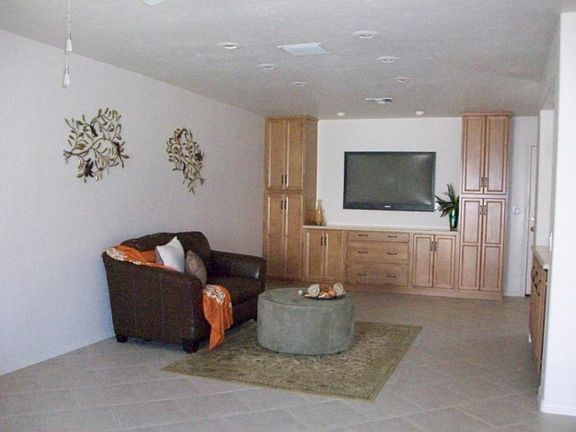 5th image of 10716 W Emerald Dr