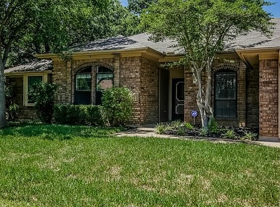 3rd image of 7641 Northfield Dr