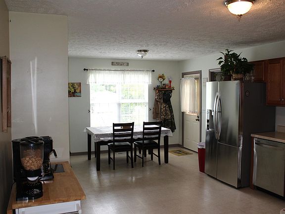 4th image of 123 W McGuire St