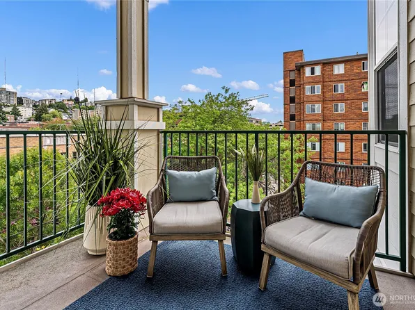 530 4th Avenue W #503, Seattle, WA 98119