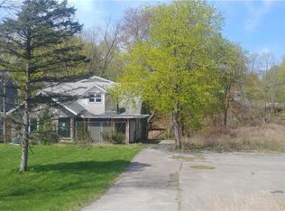 18 Romca Rd, Poughkeepsie, NY 12603