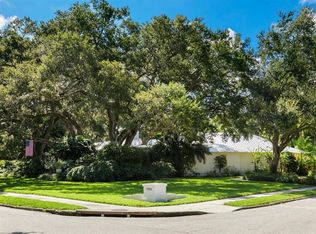1582 South Dr, Sarasota, FL 34239