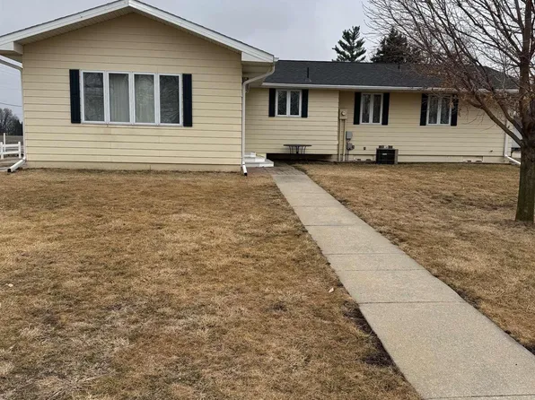 804 P St, Tekamah, NE 68061