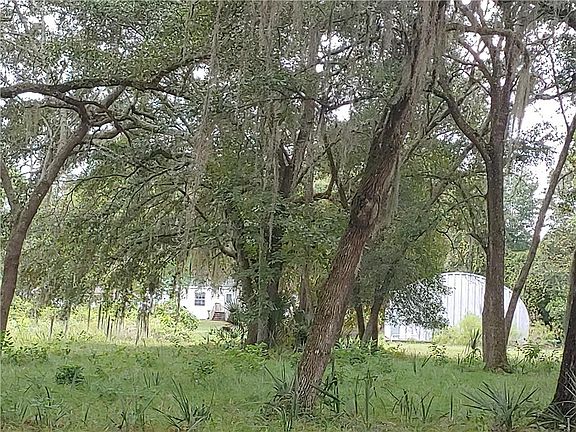 5th image of 40020 Briarwood Dr