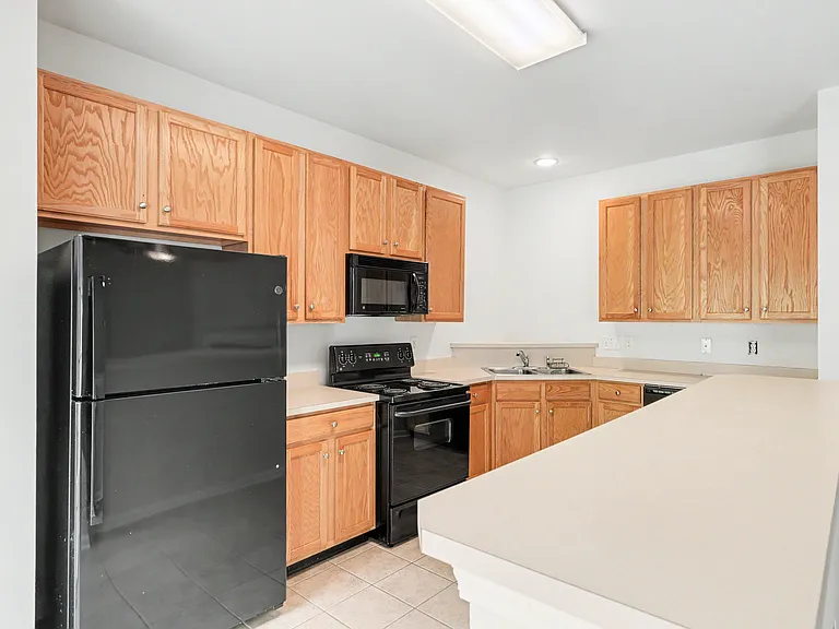 12411 Stratfield Place Cir — Photo 10