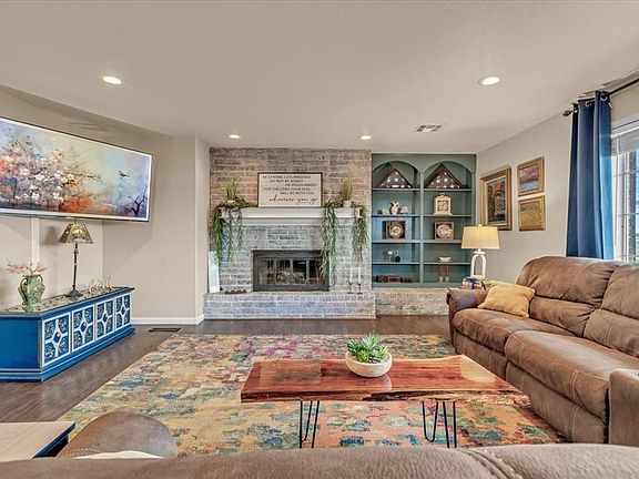 5th image of 1734 E Orme Ln