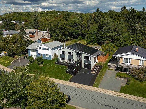 3rd image of 122 Regal Rd