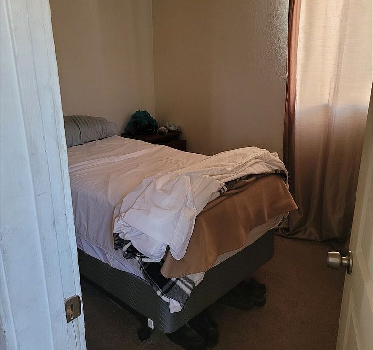 1st image of 1120 W 87th St #2