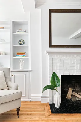 Sold by Compass | media 3