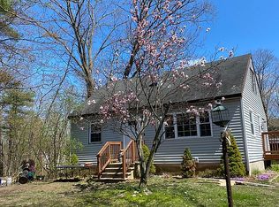 19 Old Bye Rd, Raymond, NH 03077