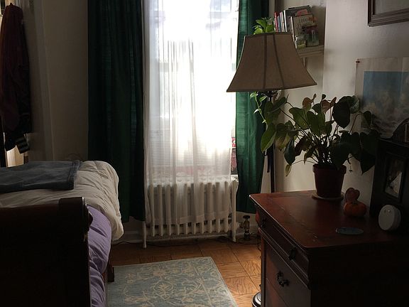 2nd image of 24 Joralemon St