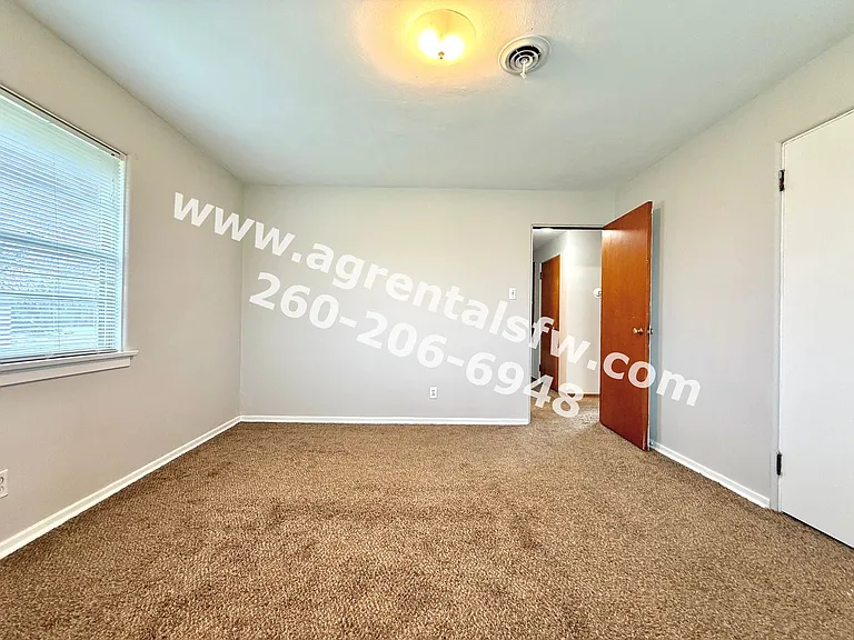 14901 Illinois Rd — Photo 7