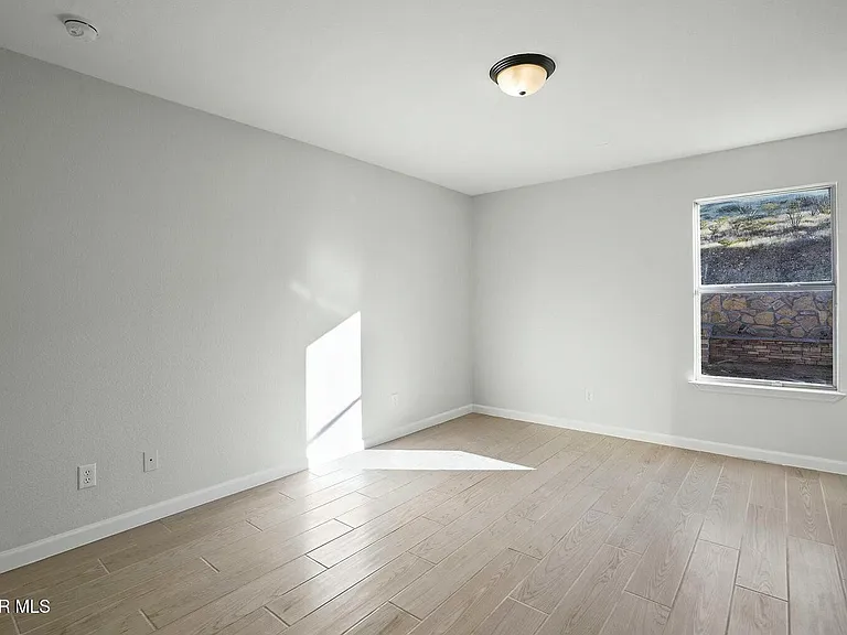 1451 Senda Del Sol Ln — Photo 21