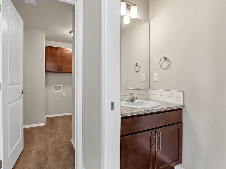 8315 N Phoebe Ct — Photo 4