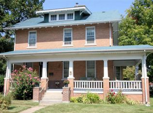 403 Jefferson St, Ste Genevieve, MO 63670