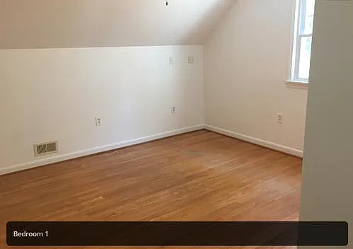 7916 Roldrew Ave — Photo 8