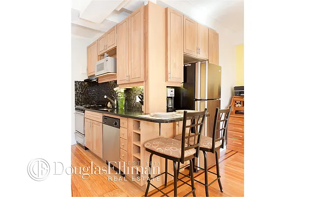 Sold by Douglas Elliman | media 7