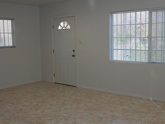 2nd image of 2436 W Avenue 33