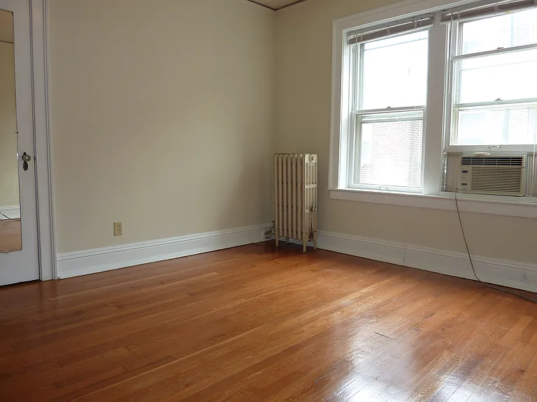 6408 Oakland Ave — Photo 8