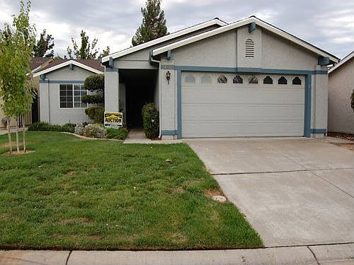 2nd image of 7690 Suncountry Ln