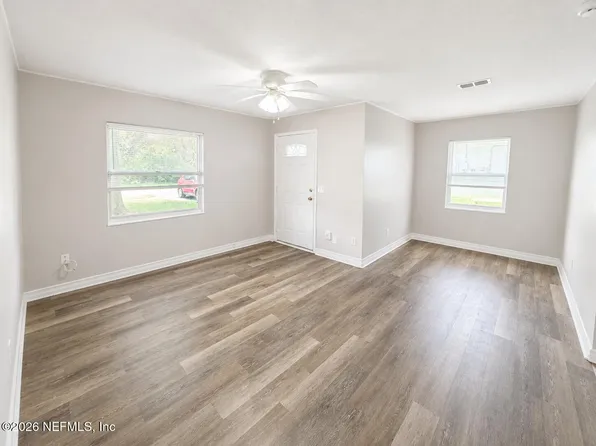 10415 Briarcliff Rd E, Jacksonville, FL 32218