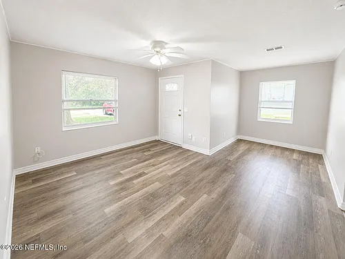 10415 Briarcliff Rd E Photo 1