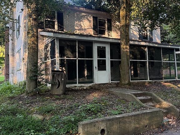 3rd image of 148-150 Gutshall Rd
