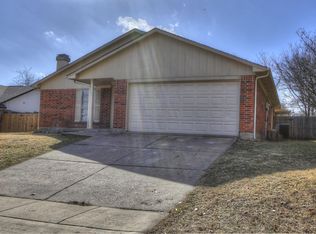 10125 Bugle Dr, Fort Worth, TX 76108