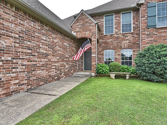 5th image of 10242 Rose Glen Dr
