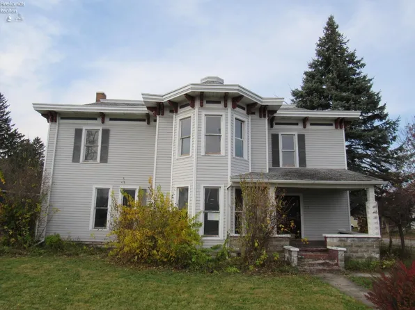 30 Seneca St N, Attica, OH 44807
