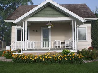 715 Grand Ave, Little Chute, WI 54140