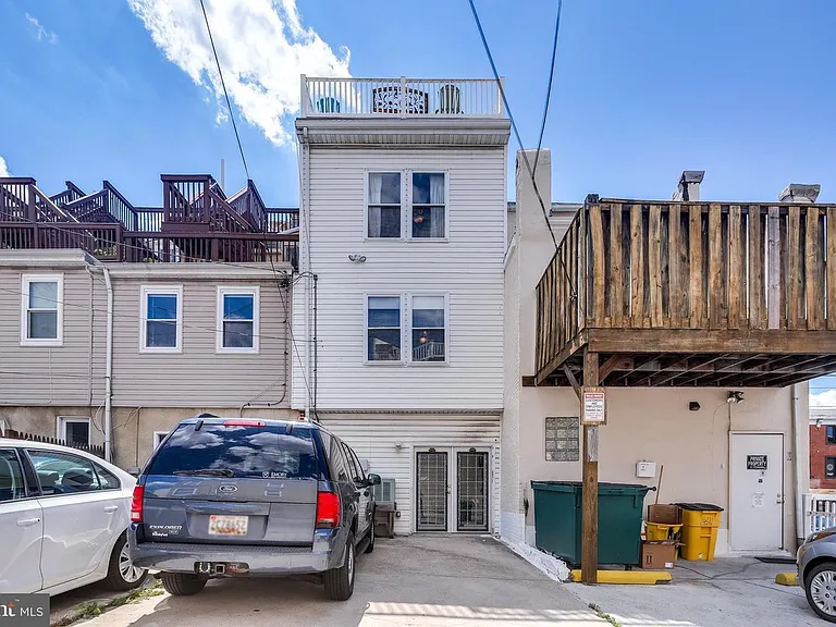 1603 Light St — Photo 25