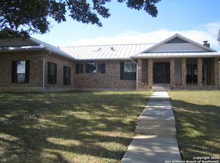 9114 Ozark Ter, Garden Ridge, TX 78266