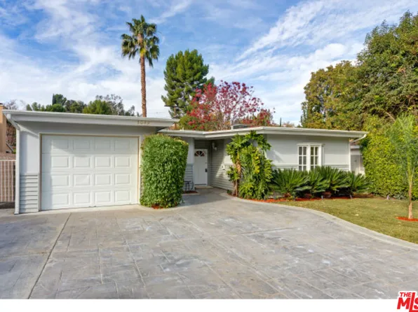 5049 Serrania Ave, Woodland Hills, CA 91364