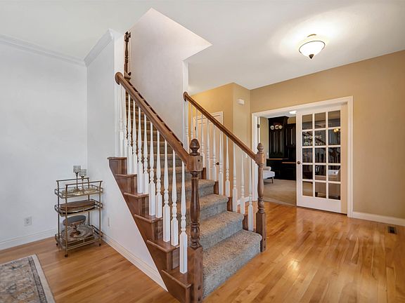 3rd image of 5016 N Turnberry Dr