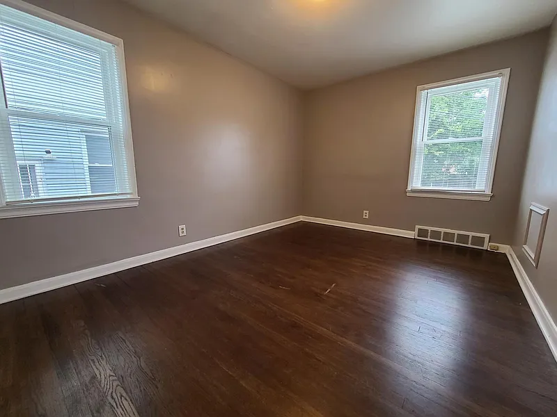 Thumbnail 13