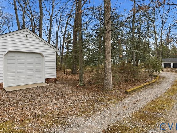 3rd image of 6287 Queens Lace Rd