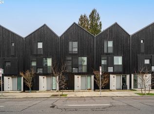 5735 E Burnside St, Portland, OR 97215